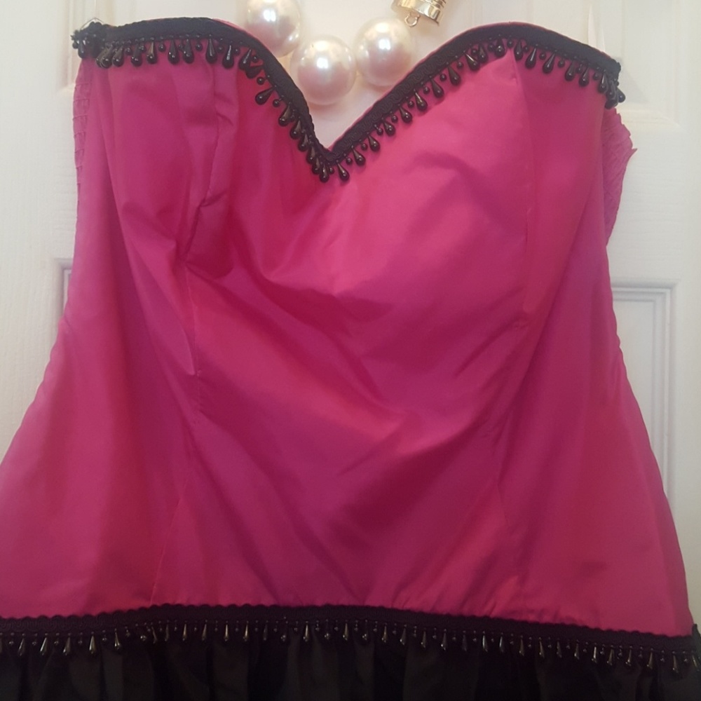 Dress - Picture 2 of 8